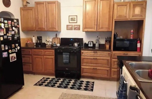 Harrisburg House | Shawnee Forest In Town Retreat