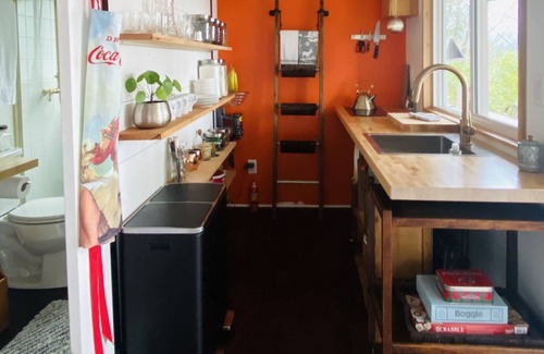 Shawnigan Lake Cabin | Shawnigan Lake Cabin w/ Sauna