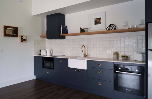 Bombira Villa | Shawwood Cellar Door Luxury Mudgee Farm Accommodation, Sweeping Views, Spectacular Sunsets