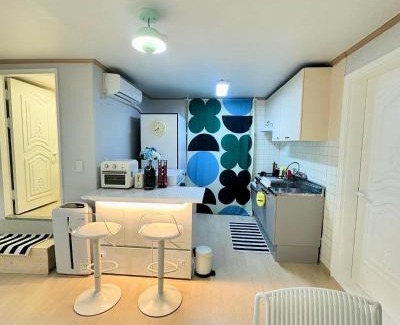 Seongnae-dong Apartment | She Da Ga