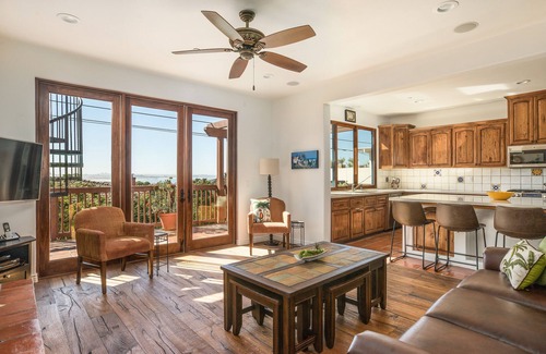 Shell Beach House | Shell Beach Seaview Vista with Breathtaking Views of the Ocean and Foothills