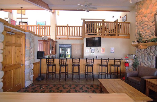 Shell Lake Hotel | Shell Lake Lodge, a Travelodge by Wyndham