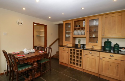 Watchet Cottage | SHELLS COTTAGE, pet friendly, character holiday cottage in Washford