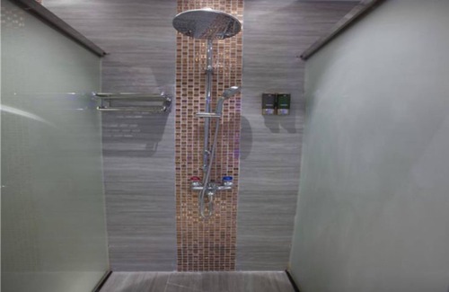 Luohu Hotel | Shenzhen Dreamers Capsule Hotel