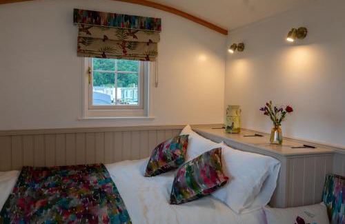 Enniskillen House | Shepherd Hut Bird Enniskillen, Fermanagh