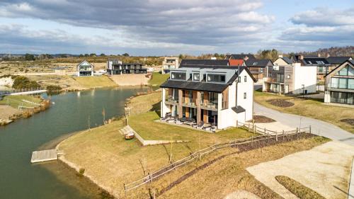 Holworth House | Shepperds View SV13 Silverlake Dorset