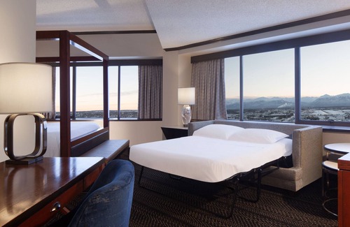 Downtown Anchorage Hotel | Sheraton Anchorage Hotel