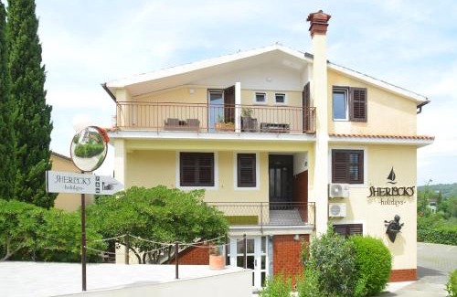 Seca Apartment | Sherlock's Holidays boutique rooms