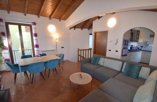 Poppino Villa | Shila House