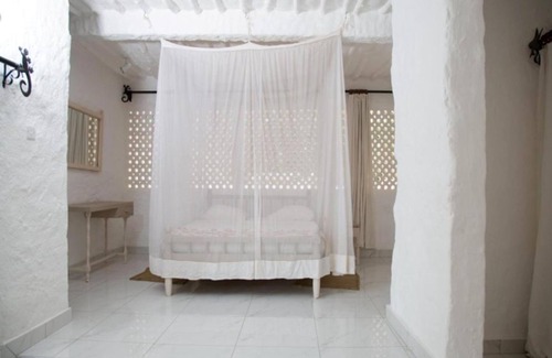 Mombasa Hotel | Shimoni Reef Lodge