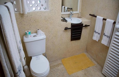 Mombasa Hotel | Shimoni Reef Lodge