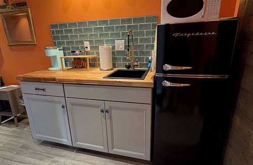 Arab Cabin | Shipping Container-6 Min to the Lake-Covered Boat Parking Unit 2