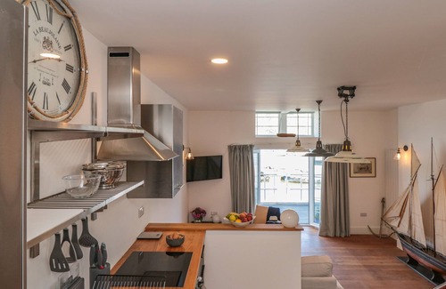 Brixham Cottage | Shipwrights