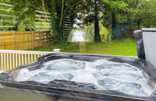 Driffield Cottage | Shirley's Haven - UK46631