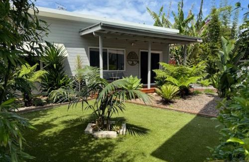Shoal Bay House | Shoaly House and Shoaly House Cottage - perfect for multiple families & wedding groups