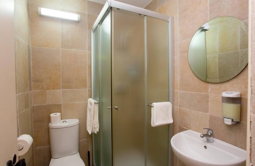 Dherynia House | Shongas Inn