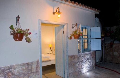 Dherynia House | Shongas Inn