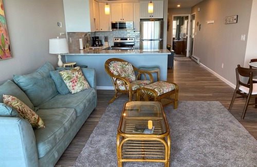 Port Clinton Apartment | Shores #33: 1 BR sleeps 4