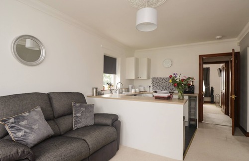 Wigton Cottage | SHORESIDE COTTAGE, pet friendly, character holiday cottage in Silloth