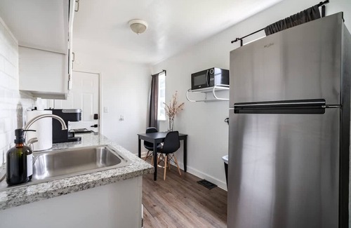 Victorian Village House | Short North Convention Private Parking Pets