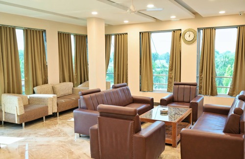 Vallabhnagar Hotel | Shreenath Resort