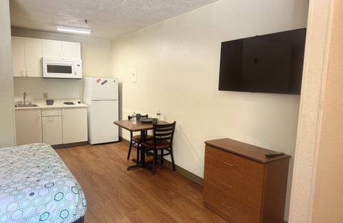 Parkdale Hotel | Siegel Select Cincinnati Sharonville