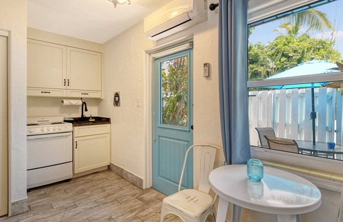 Sarasota Hotel | Siesta Key Palms Resort