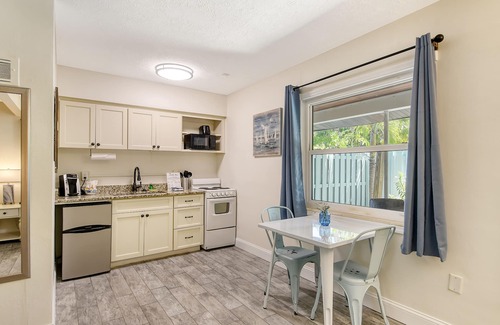 Sarasota Hotel | Siesta Key Palms Resort