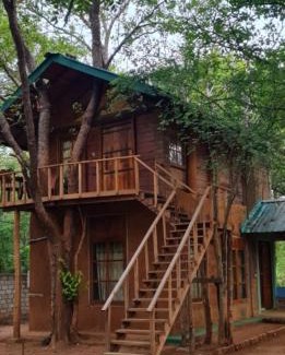 Kimbissa Hotel | sigiri treehouse