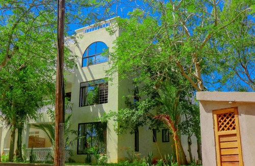 Galu Apartment | Silent Palms