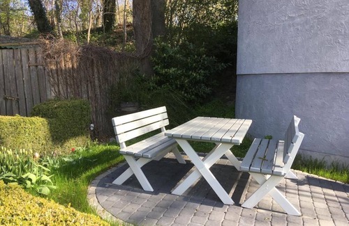 Poppendorf Apartment | Silo holiday flat with small garden