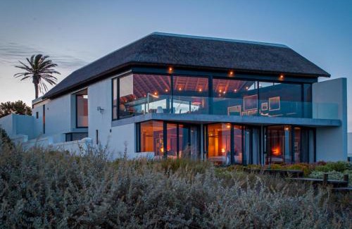 Shelley Point Apartment | Silver Bay Villa