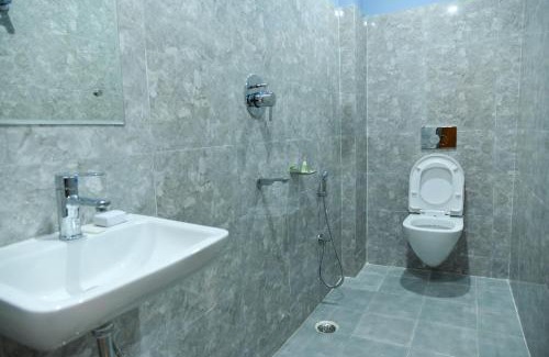 Sualkuchi Hotel | SILVER REGENCY