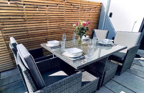 Tyn-y-Gongl House | Silver Strand