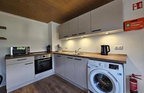 Einruhr Apartment | SIM01 Renovierte Monteurs- und Ferienwohnung in Simmerath