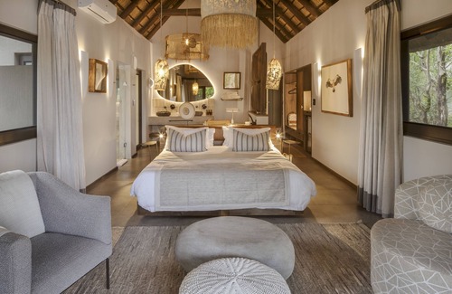 Thorny Bush Game Reserve Cabin | Simbavati Waterside