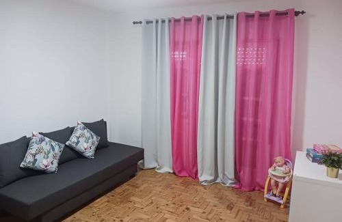 Sao Domingos de Benfica Apartment | Simpático apartamento no centro