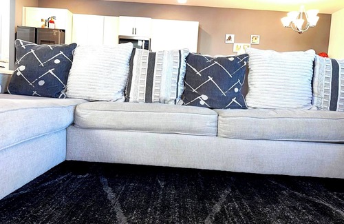 Southeast Raleigh House | Simple Elegant Single Fam Home < DT Raleigh NCSU