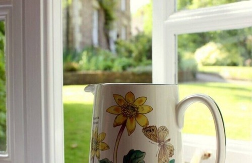 Upton St. Leonards Cottage | Single storey cottages I near village amenities ideal for couples and families