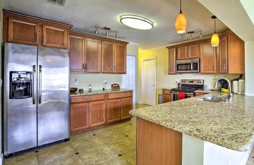 Flor-a-mar House | Single-Story Home with Hot Tub - Pets Welcome!