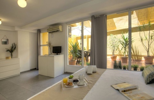 El Botanic House | SingularStays Botanico Room Terrace III