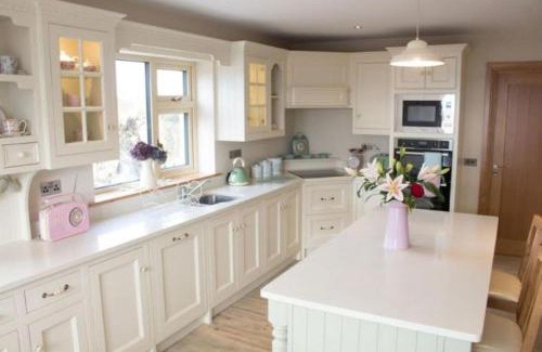 Spiddal House | Sioscadh na Mara