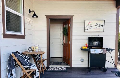 Ocean Shores House | Sip Sea Beach Cottage