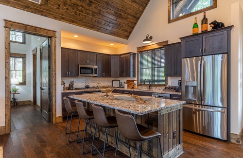 Elk Park House | Sip Sip Hooray at Eagles Nest - Beautiful views, near Eagles Nest Winery, fire pit!