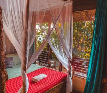 Sipi Cabin | Sipi Falls Lodge