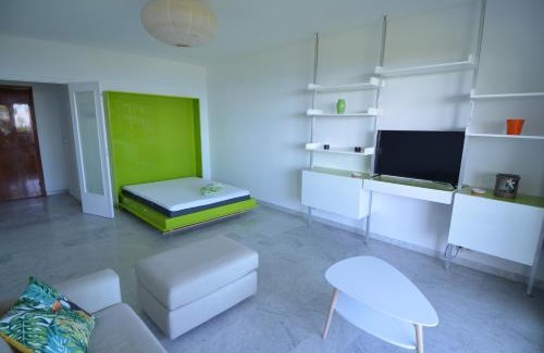 Fabron Apartment | SIRIUS - Exceptionnelle vue mer dans les hauteurs de Nice