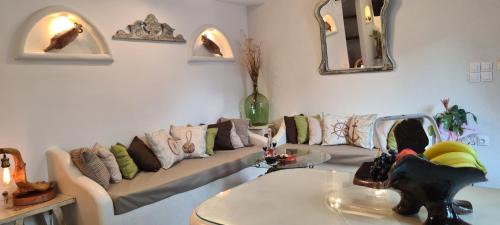 Vlychadia Apartment | Siroccos Apartment