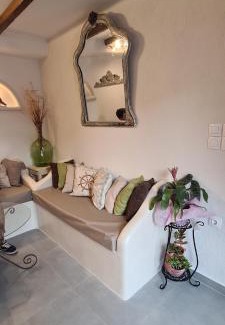 Vlychadia Apartment | Siroccos Apartment