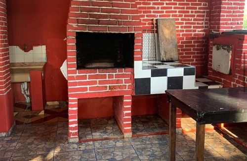 Embu-Guacu House | Site in Embu-Guaçu with ballroom, games and pool!