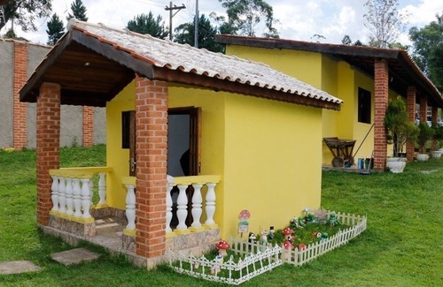 Embu-Guacu House | Site with waterfall, 6 suites, swimming pool, ballroom